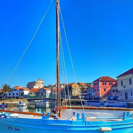 Kotoras * Vrboska