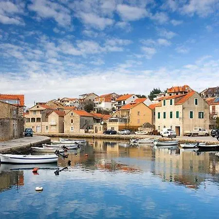 Kotoras * Vrboska