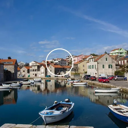 Kotoras Vrboska